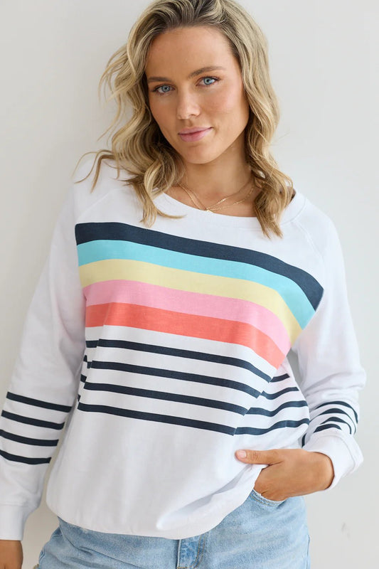 Oversized Women's White Sweater with Retro Stripe Pattern – Comfortable Summer Fashion 0