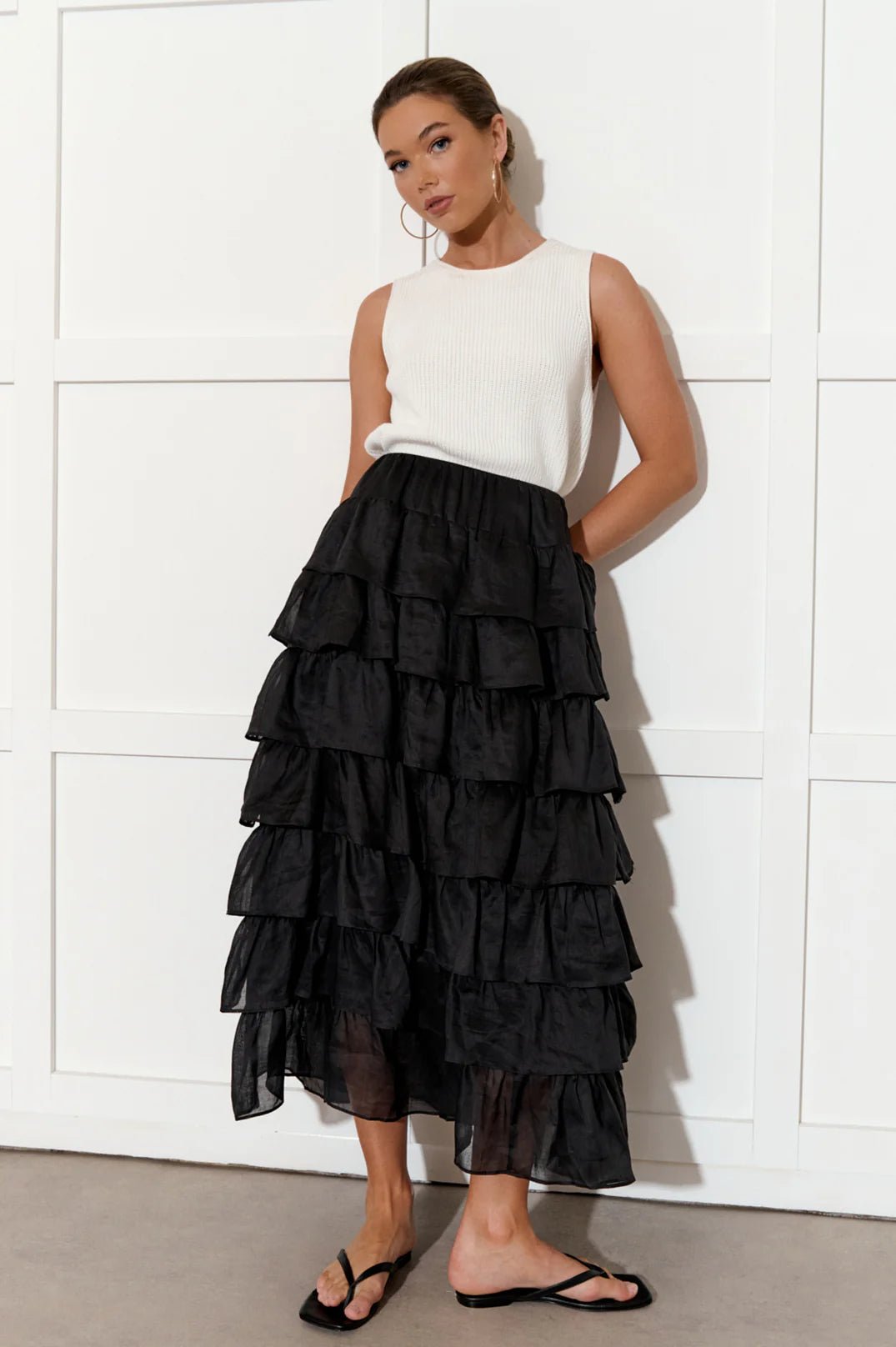 Ruffle Ramie Skirt in Black with Elastic Waist and Sheer Lining – Relaxed Fit and Stylish Design 3